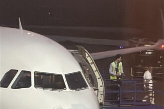 Delhi srinagar Indigo Flight