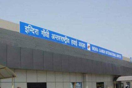 Delhi airport bomb scare