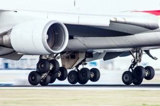 Why airplane tyres don’t burst